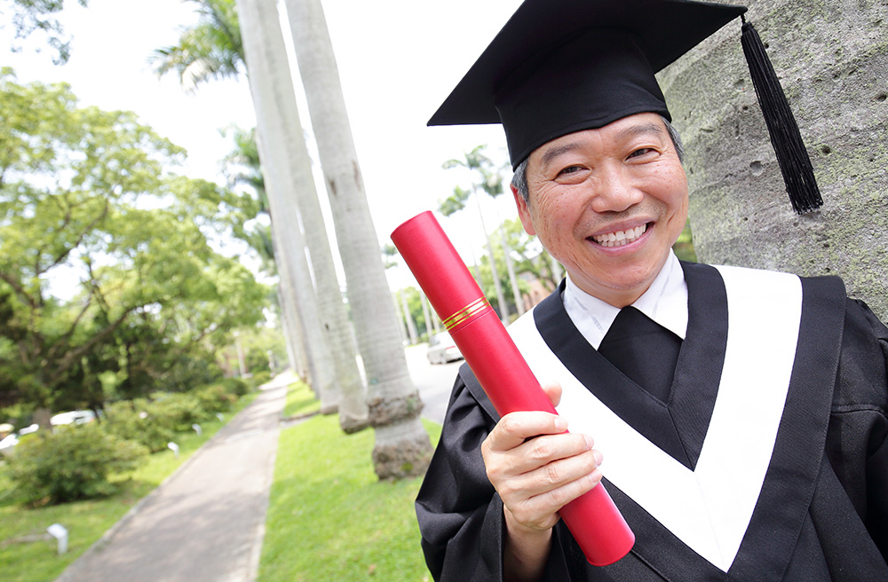 Diplomas, Medals, & Keepsakes